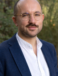 Christopher_Roser Christopher_Roser